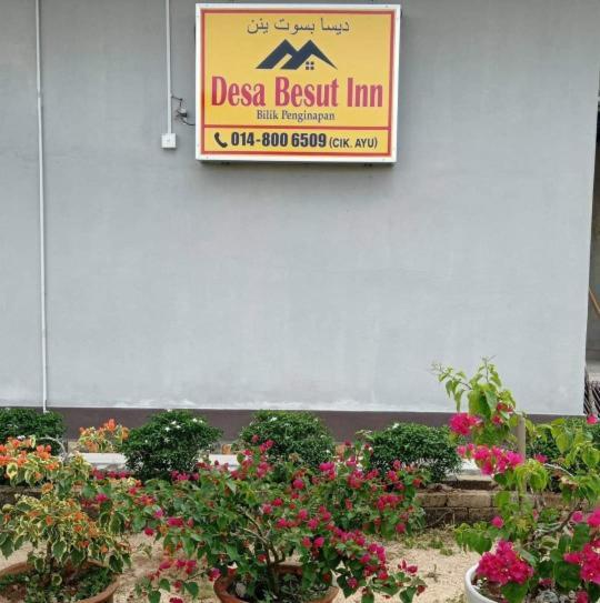 Desa Besut Inn Kampung Kuala Besut Exterior photo